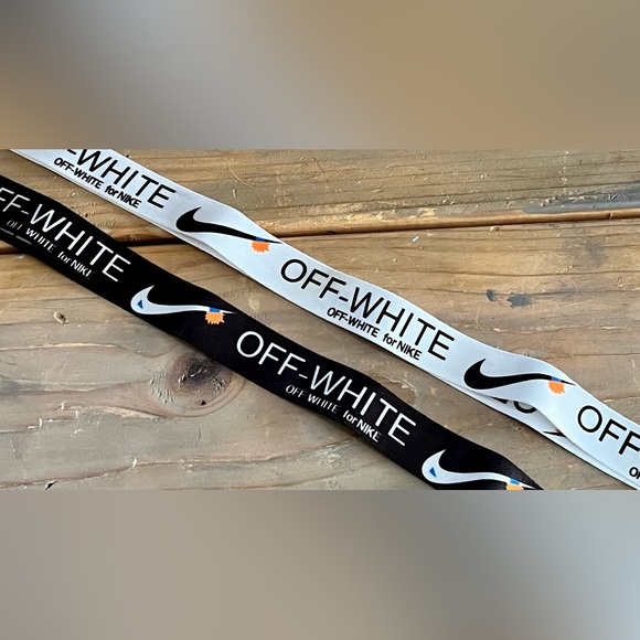 NIKE Lanyard Keychain - Picture 4 of 7